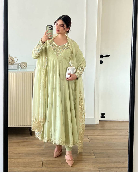 Rambo Sequence Work Gown